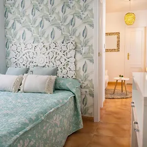 https://cazorla-suite.es-andalucia.com